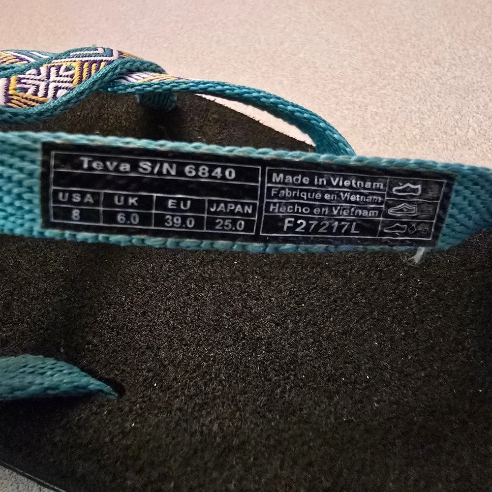 Teva Olowahu Sandals Womens Size 8 Black Teal Geometric Strappy Flip Flops Mush
